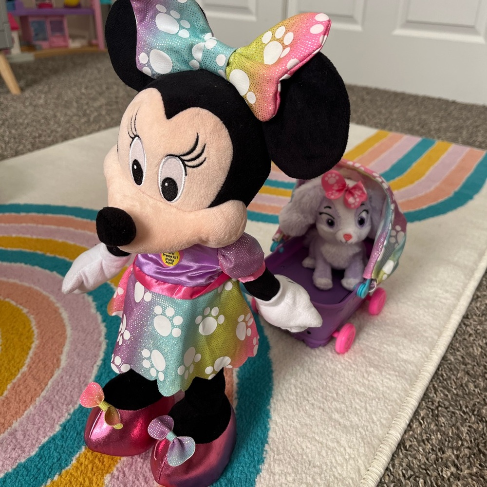 Walking/talking Minnie